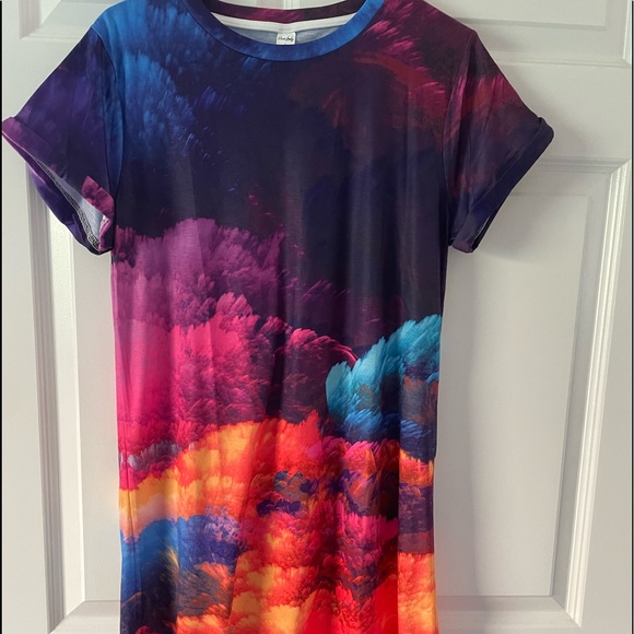 T-Shirt Dress - Picture 3 of 4